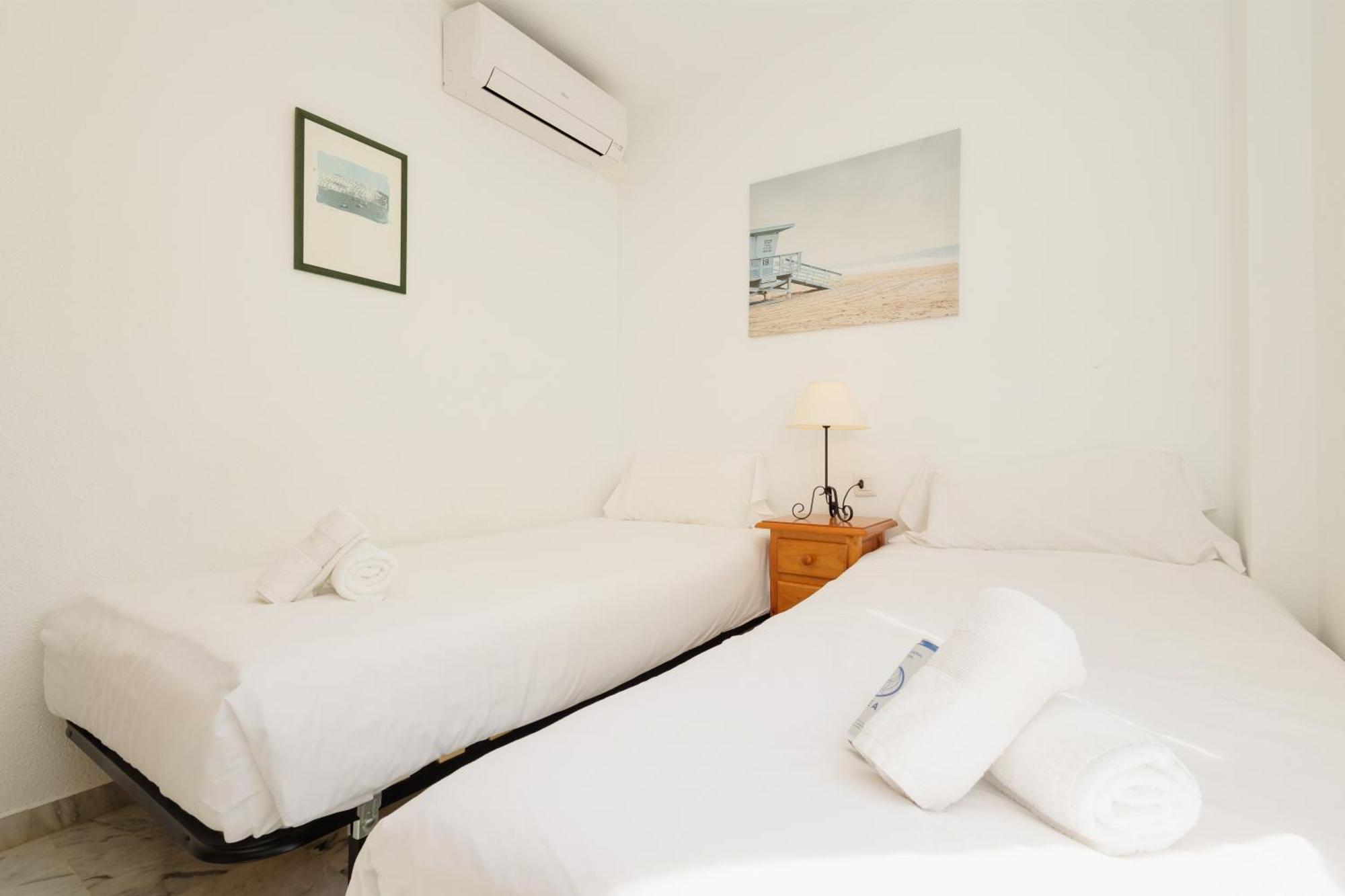 Beautiful Townhouse Walking Distance To The Beach In Costabella, Μαρμπέλλα Εξωτερικό φωτογραφία