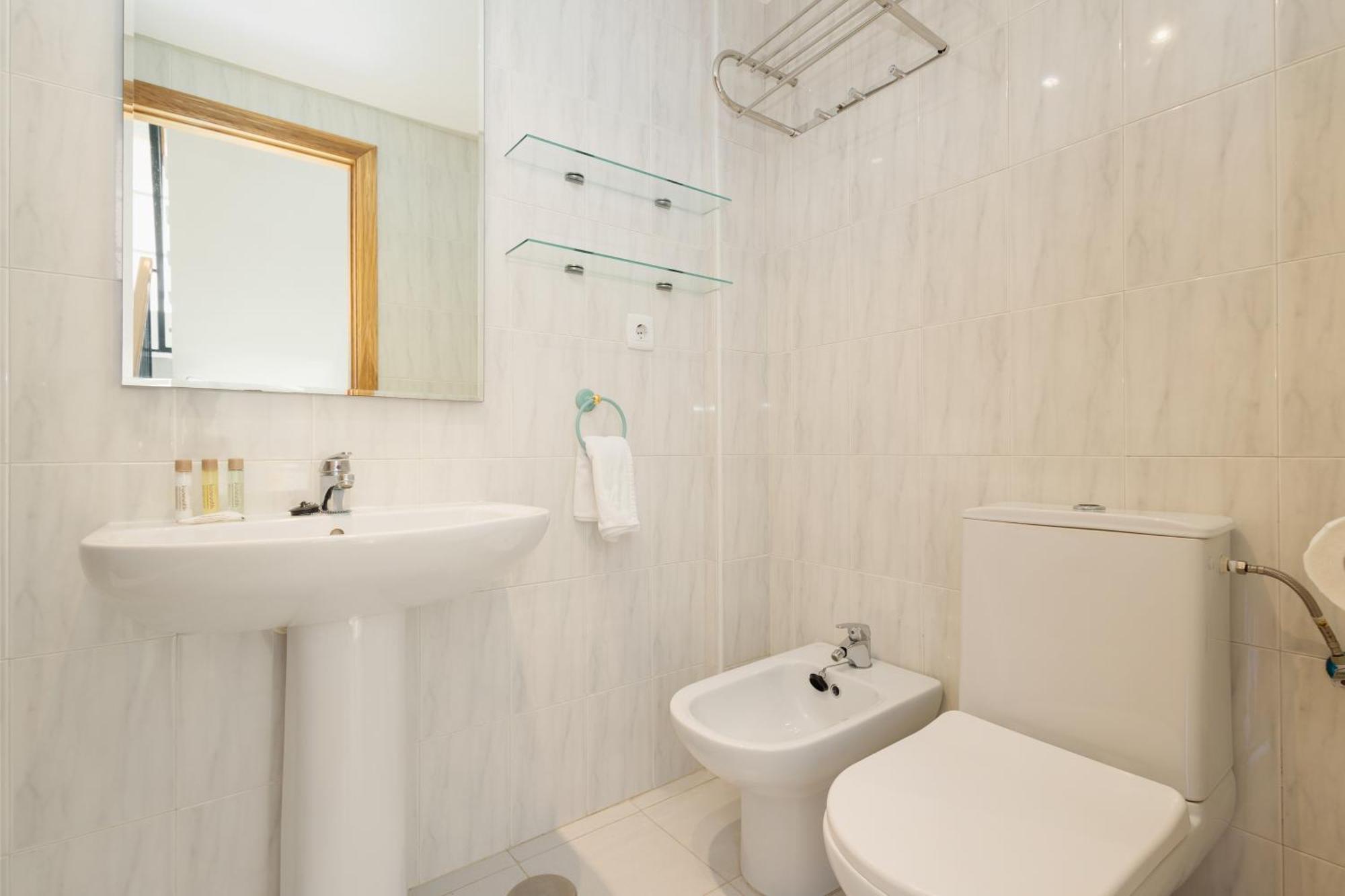Beautiful Townhouse Walking Distance To The Beach In Costabella, Μαρμπέλλα Εξωτερικό φωτογραφία