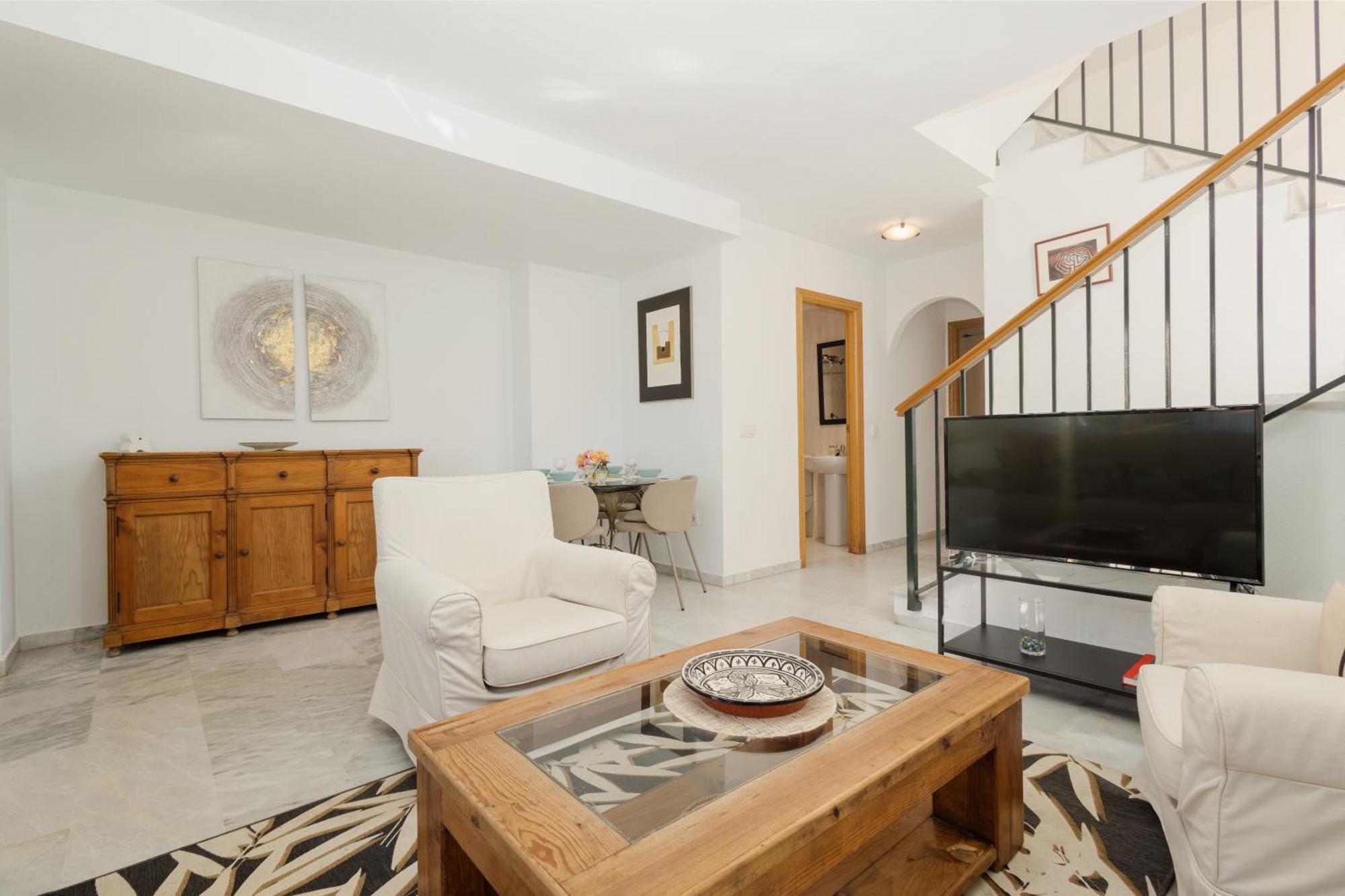 Beautiful Townhouse Walking Distance To The Beach In Costabella, Μαρμπέλλα Εξωτερικό φωτογραφία