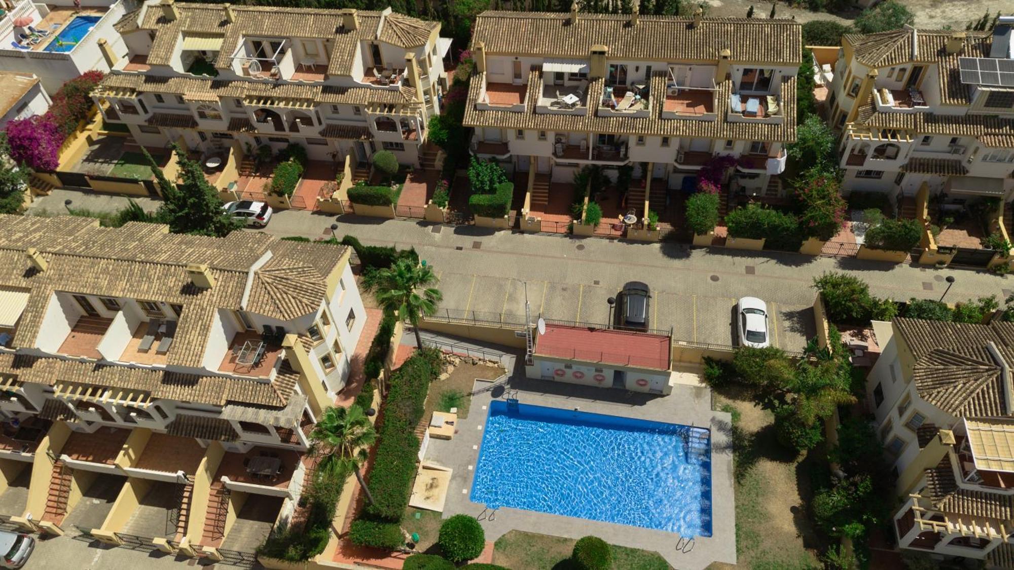 Beautiful Townhouse Walking Distance To The Beach In Costabella, Μαρμπέλλα Εξωτερικό φωτογραφία