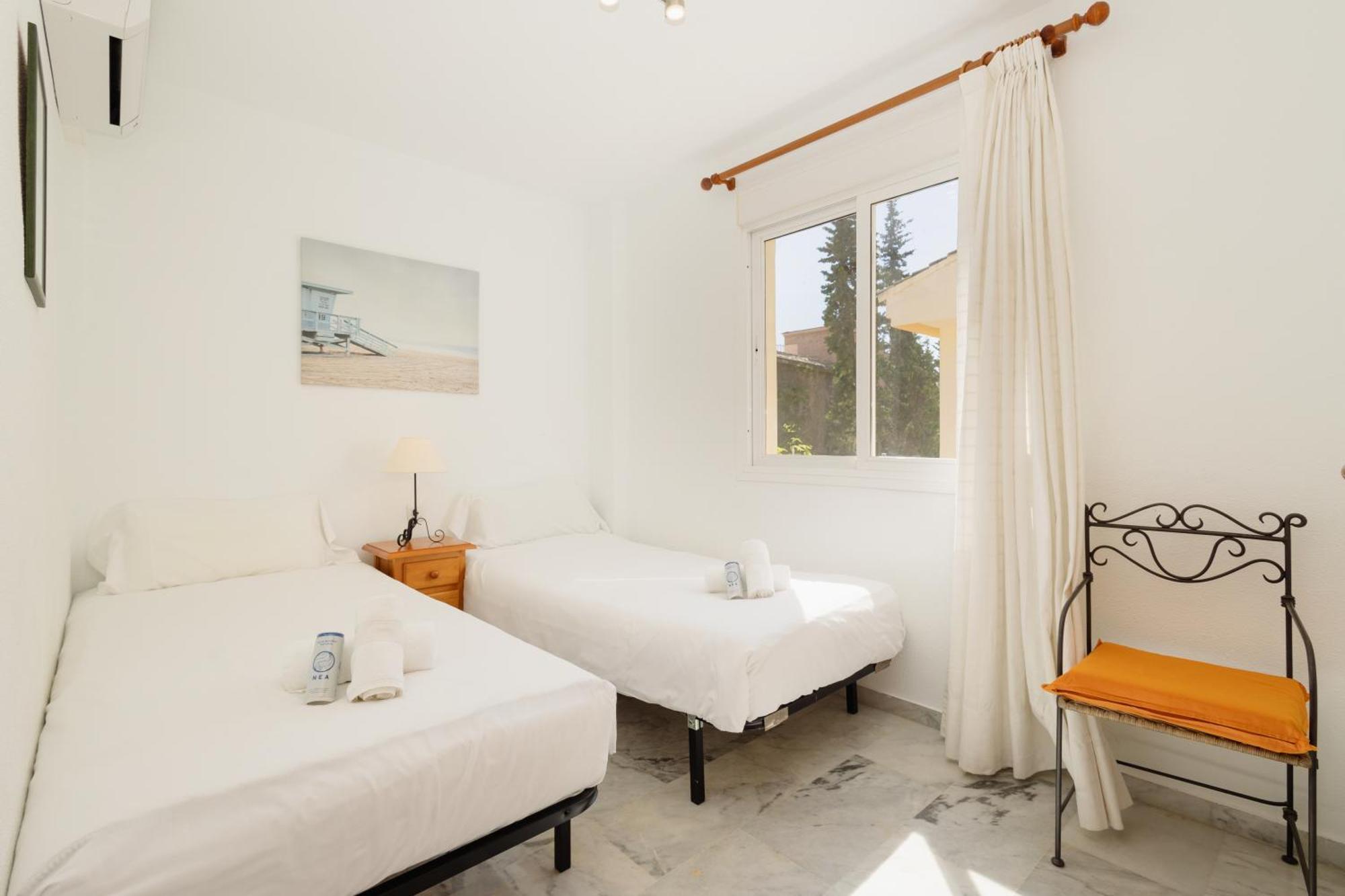 Beautiful Townhouse Walking Distance To The Beach In Costabella, Μαρμπέλλα Εξωτερικό φωτογραφία